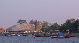 Dermaga dan kawasan Pantai Kartini di Jepara
